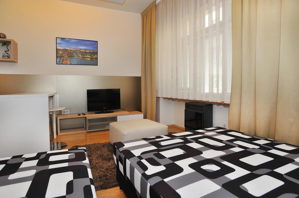 Apartment Near The Old Town Square Prague Room photo